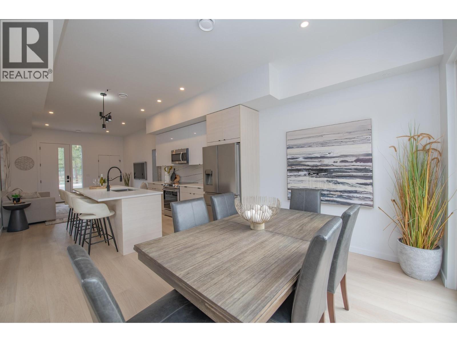 9188 Tronson Road Unit# 2. Vernon, British Columbia