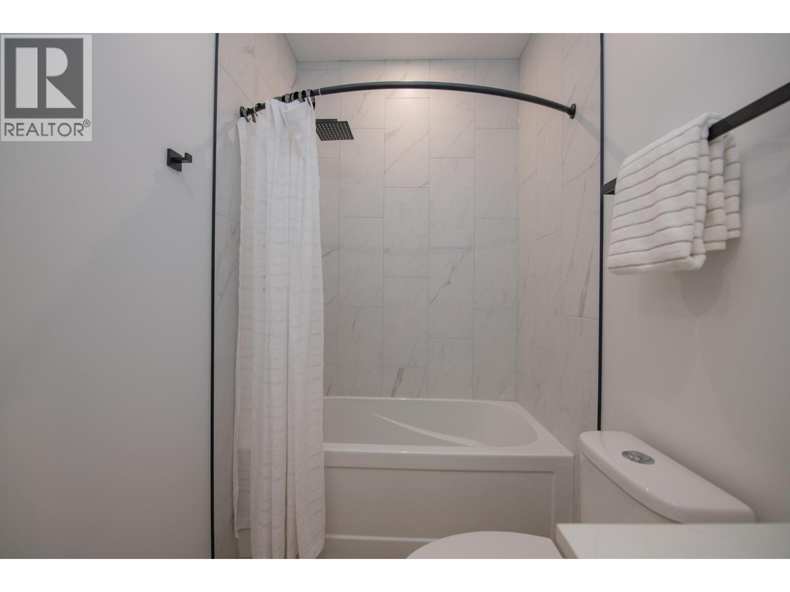 9188 Tronson Road Unit# 5. Vernon, British Columbia