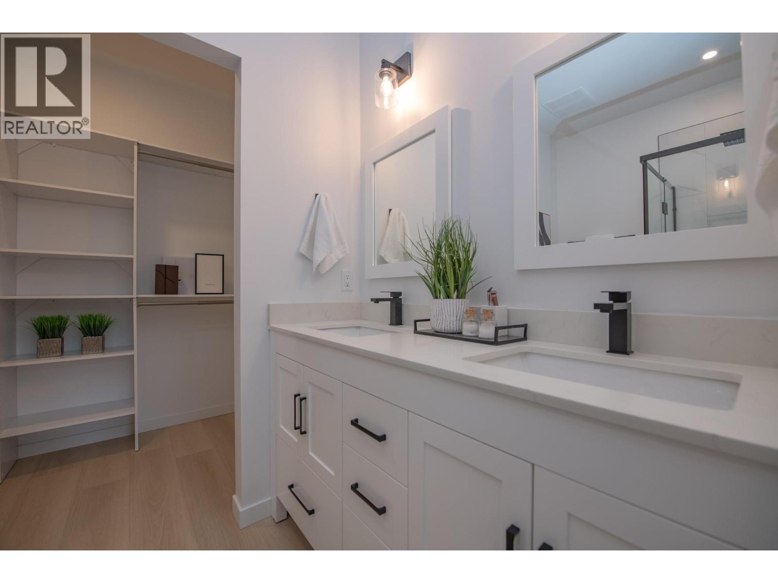 9188 Tronson Road Unit# 6. Vernon, British Columbia