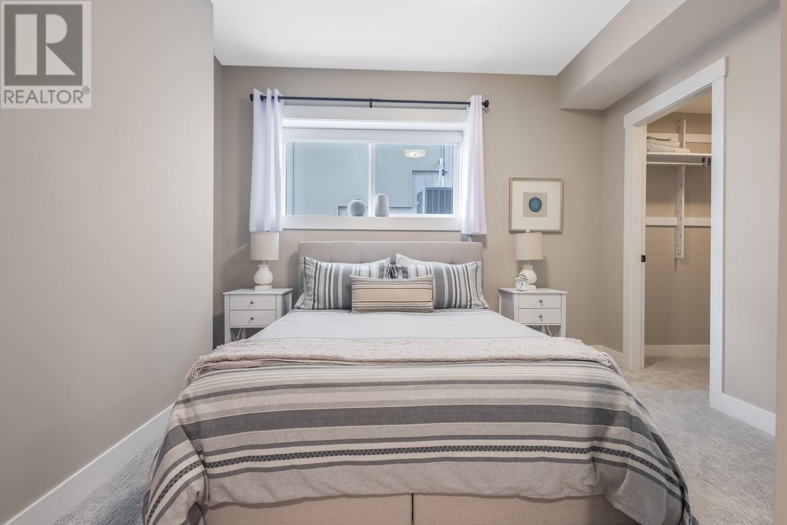 3220 Hilltown Drive Unit# 20. Kelowna, British Columbia