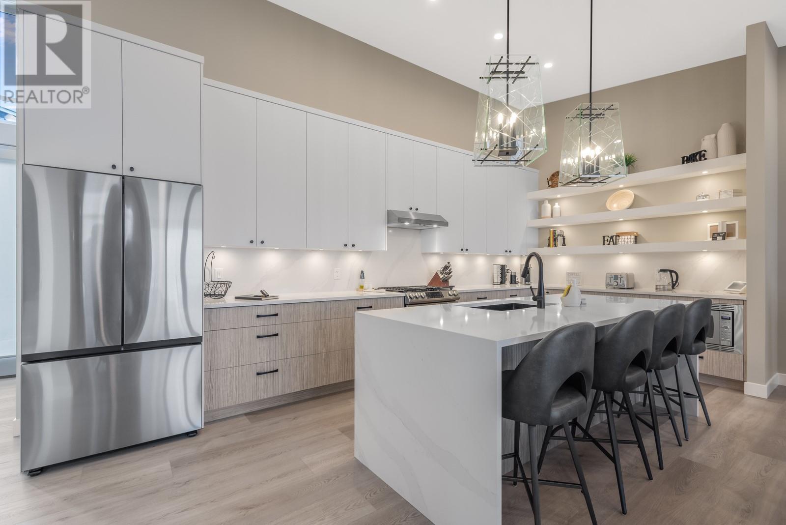 3220 Hilltown Drive Unit# 20. Kelowna, British Columbia