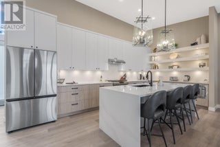 3220 Hilltown Drive Unit# 20. Kelowna, British Columbia