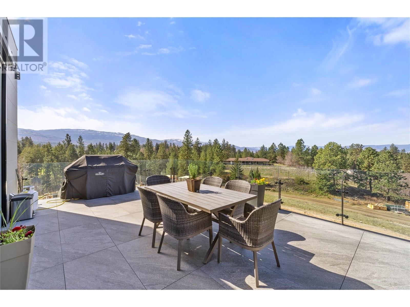 4275 Todd Road. Kelowna, British Columbia