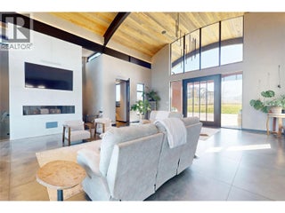 4275 Todd Road. Kelowna, British Columbia