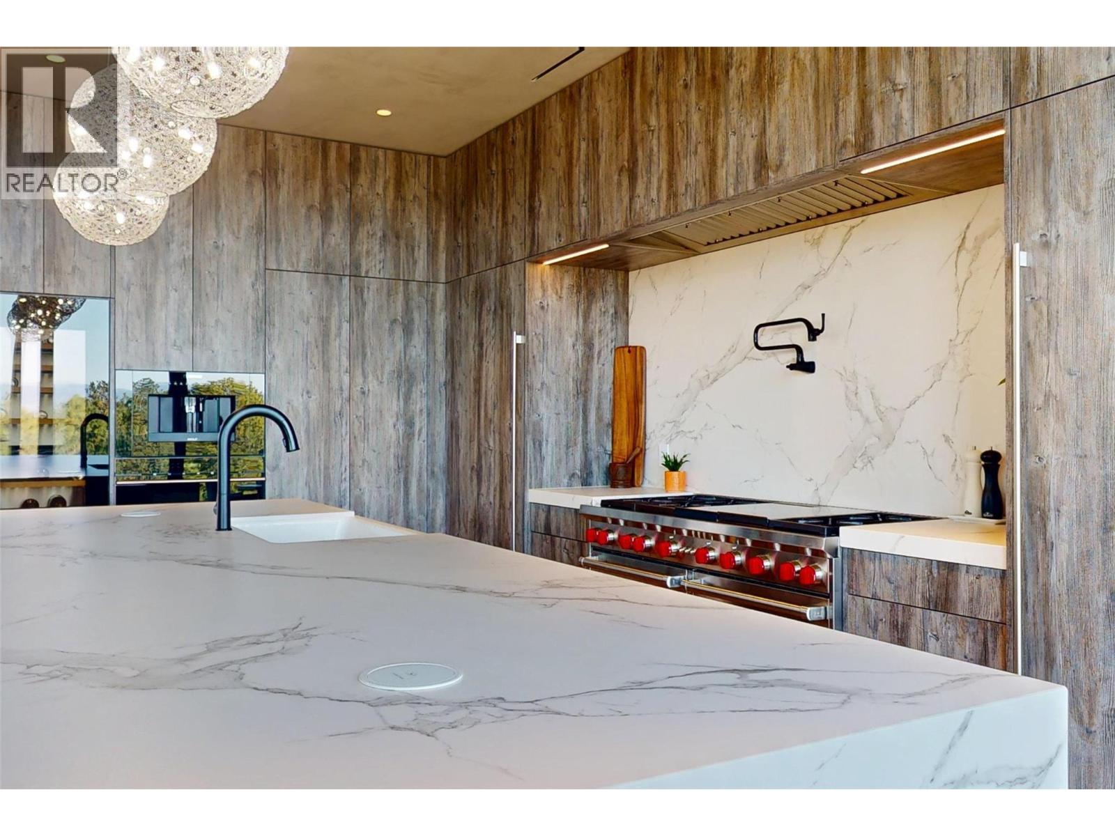 4275 Todd Road. Kelowna, British Columbia