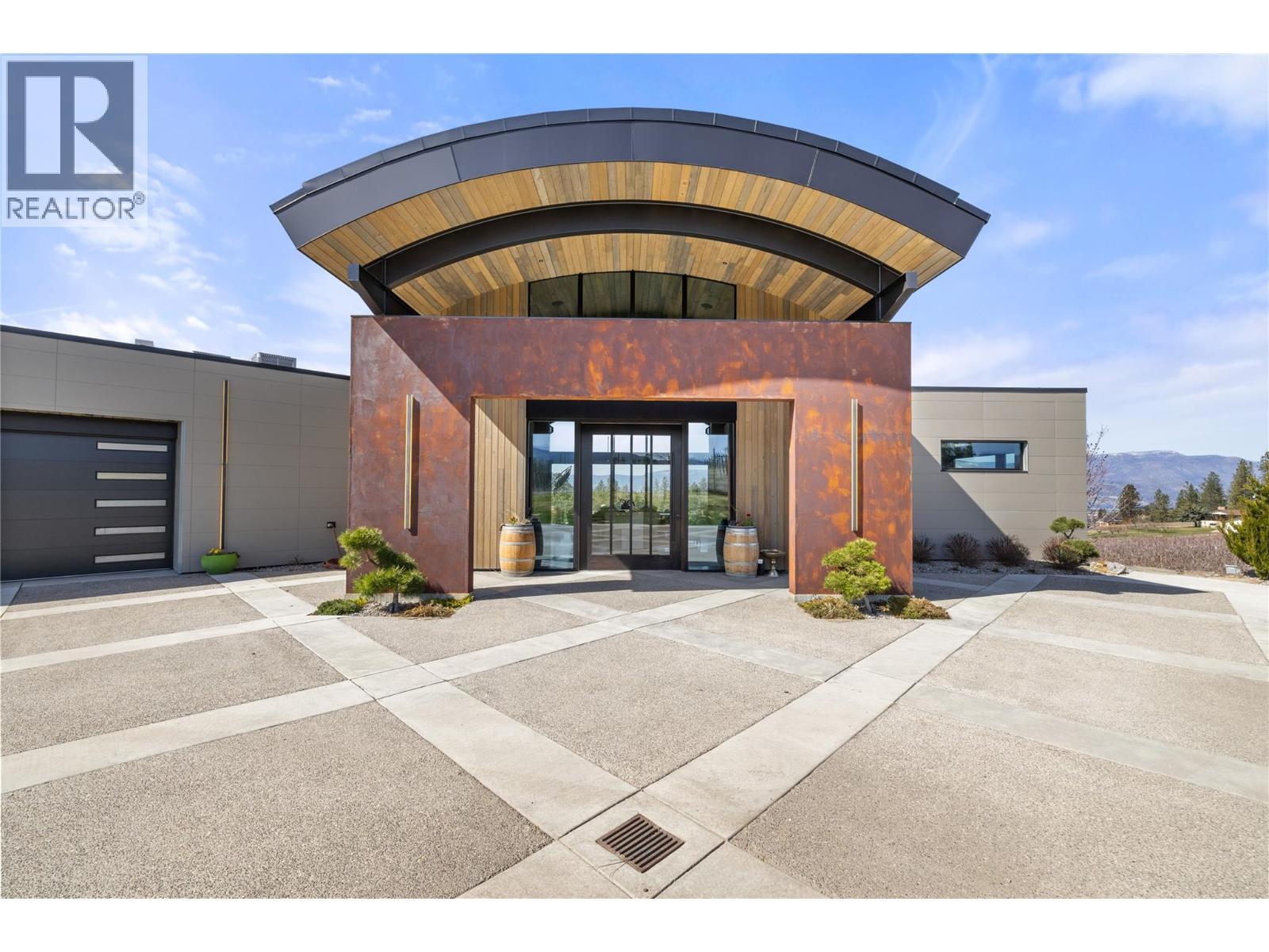 4275 Todd Road. Kelowna, British Columbia