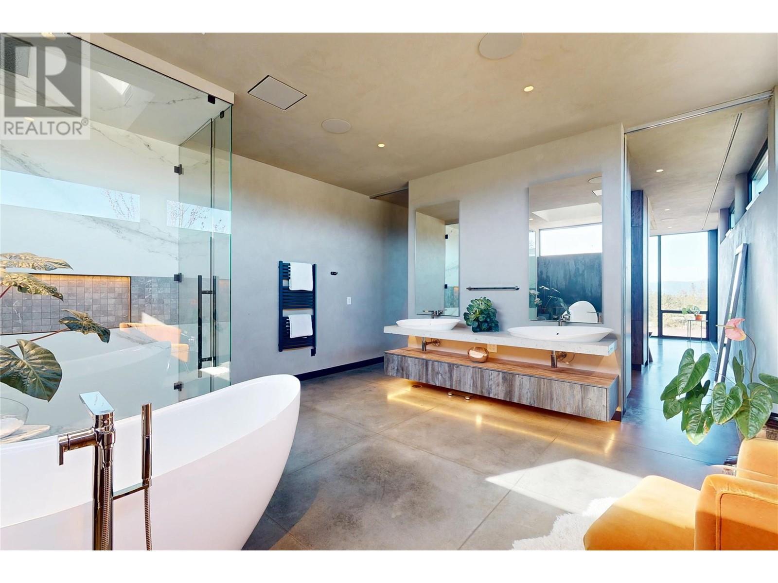 4275 Todd Road. Kelowna, British Columbia