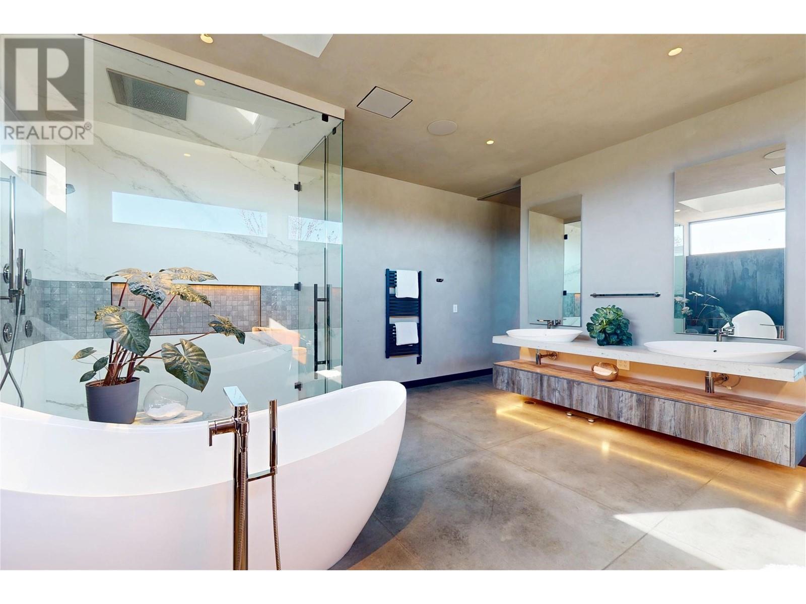 4275 Todd Road. Kelowna, British Columbia