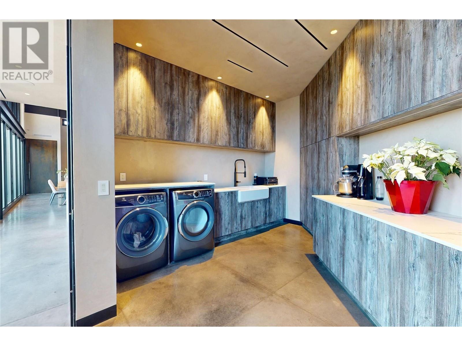 4275 Todd Road. Kelowna, British Columbia