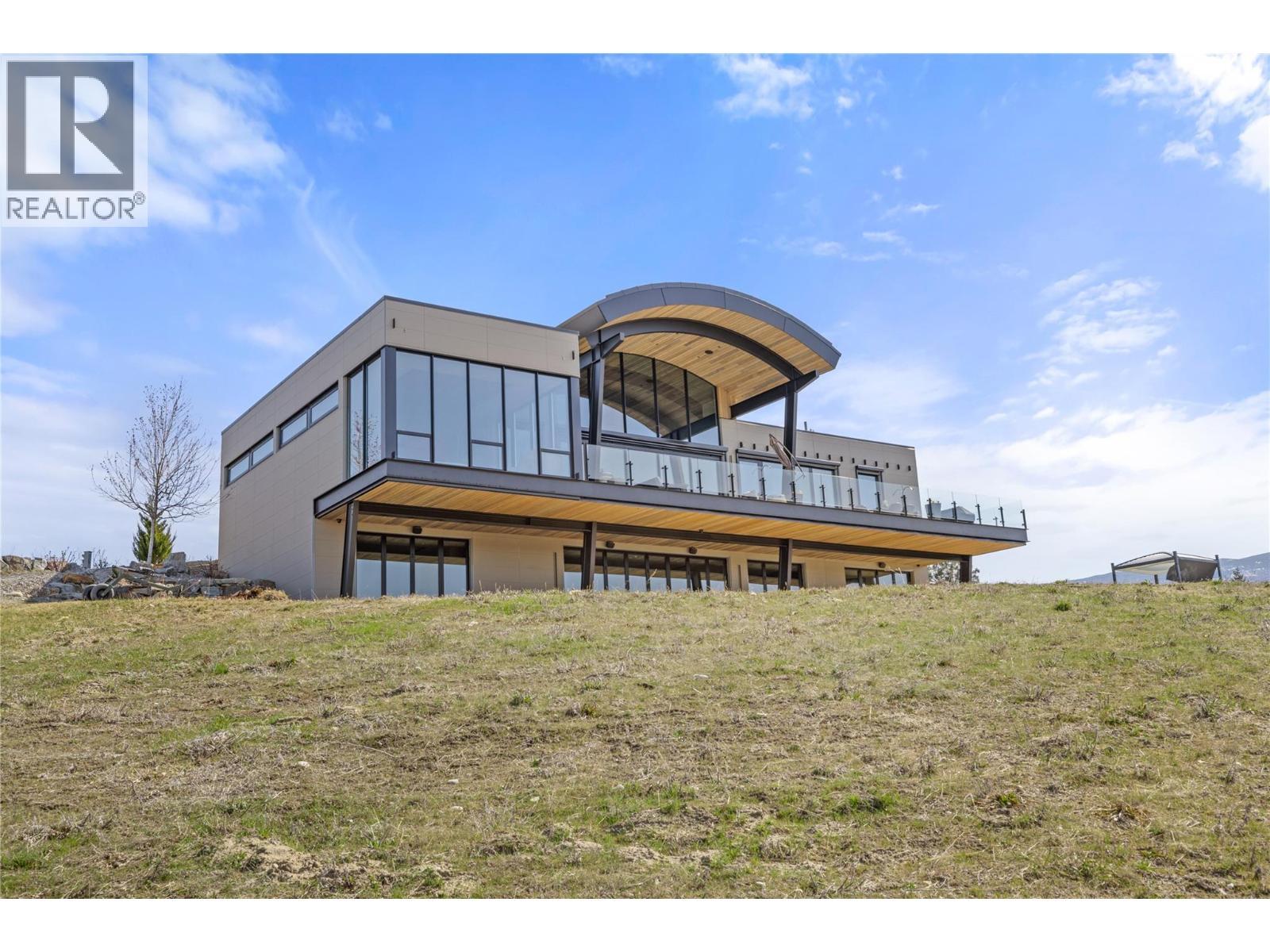 4275 Todd Road. Kelowna, British Columbia