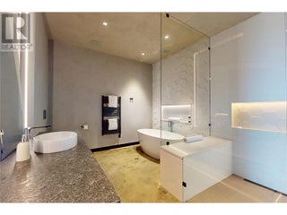 4275 Todd Road. Kelowna, British Columbia