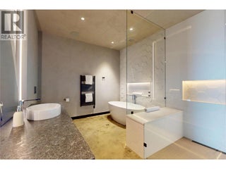 4275 Todd Road. Kelowna, British Columbia