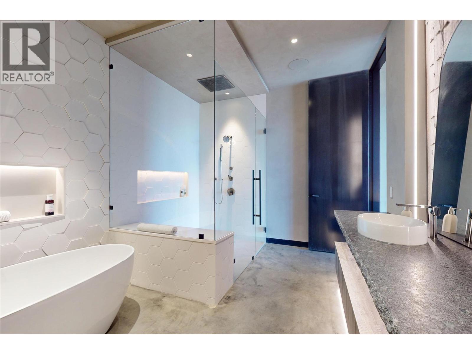 4275 Todd Road. Kelowna, British Columbia