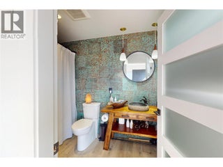 4275 Todd Road. Kelowna, British Columbia