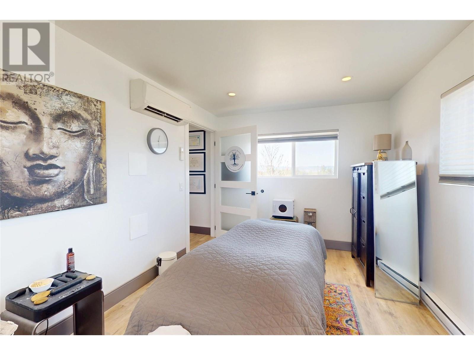 4275 Todd Road. Kelowna, British Columbia