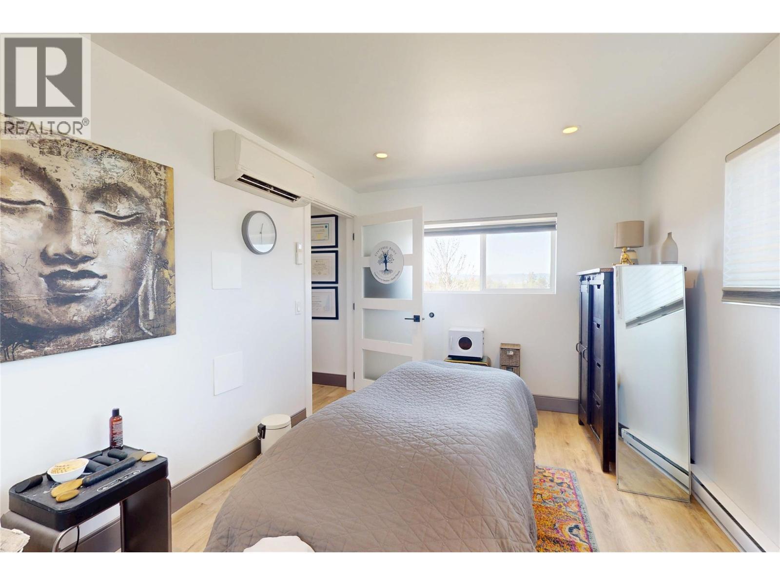 4275 Todd Road. Kelowna, British Columbia