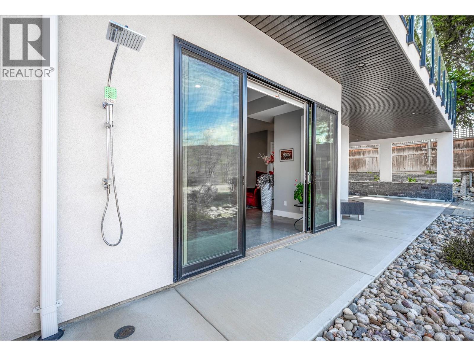 11537 Okanagan Centre Road W. Lake Country, British Columbia