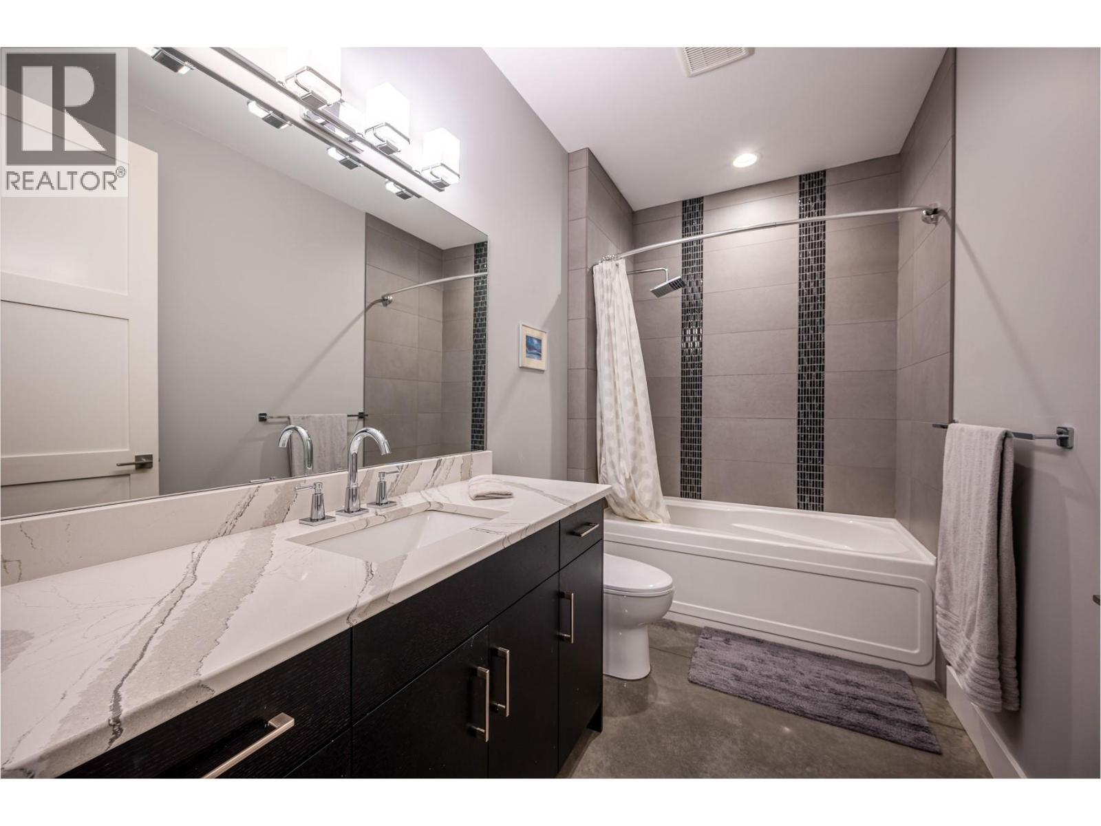 11537 Okanagan Centre Road W. Lake Country, British Columbia