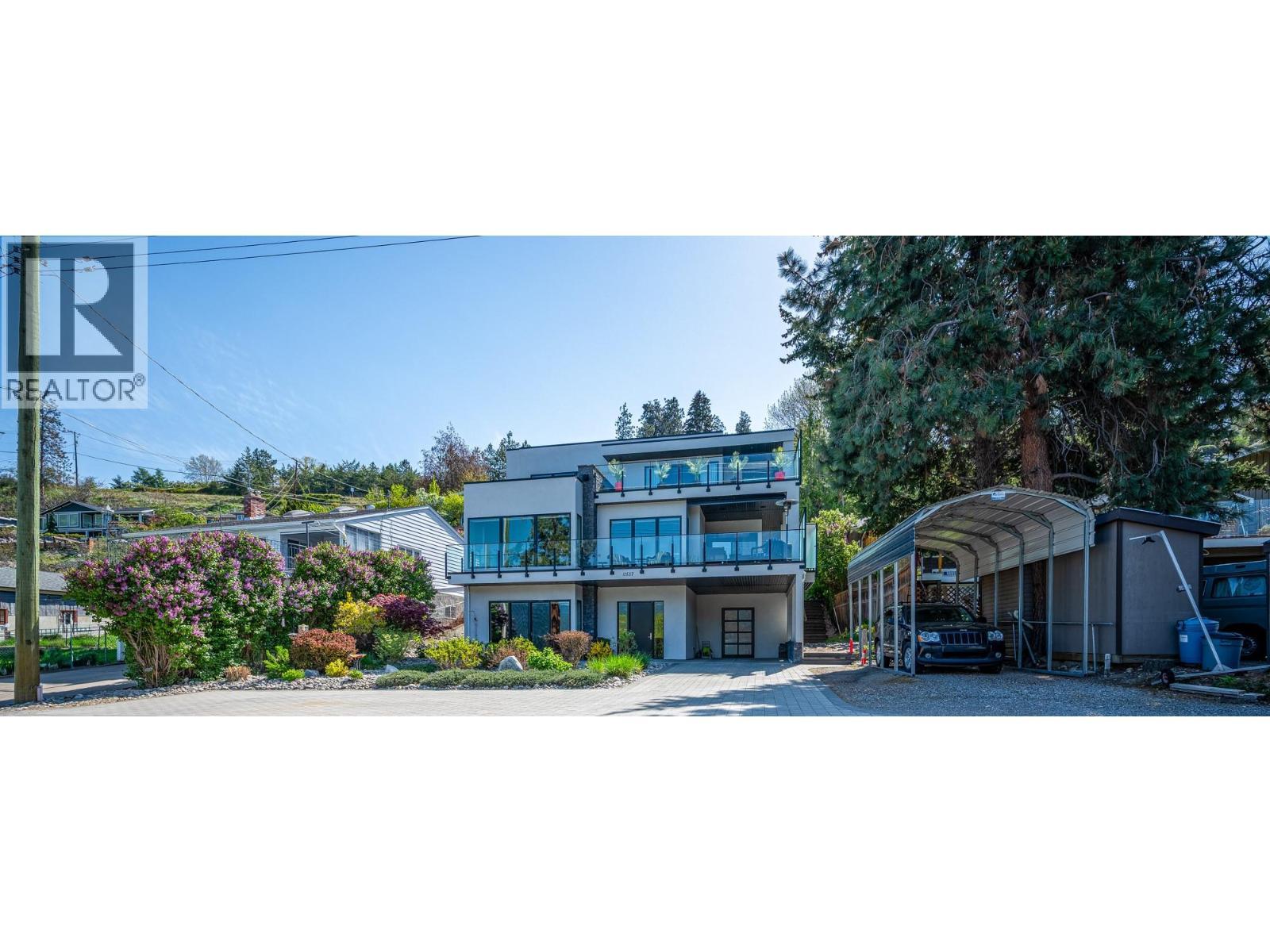 11537 Okanagan Centre Road W. Lake Country, British Columbia