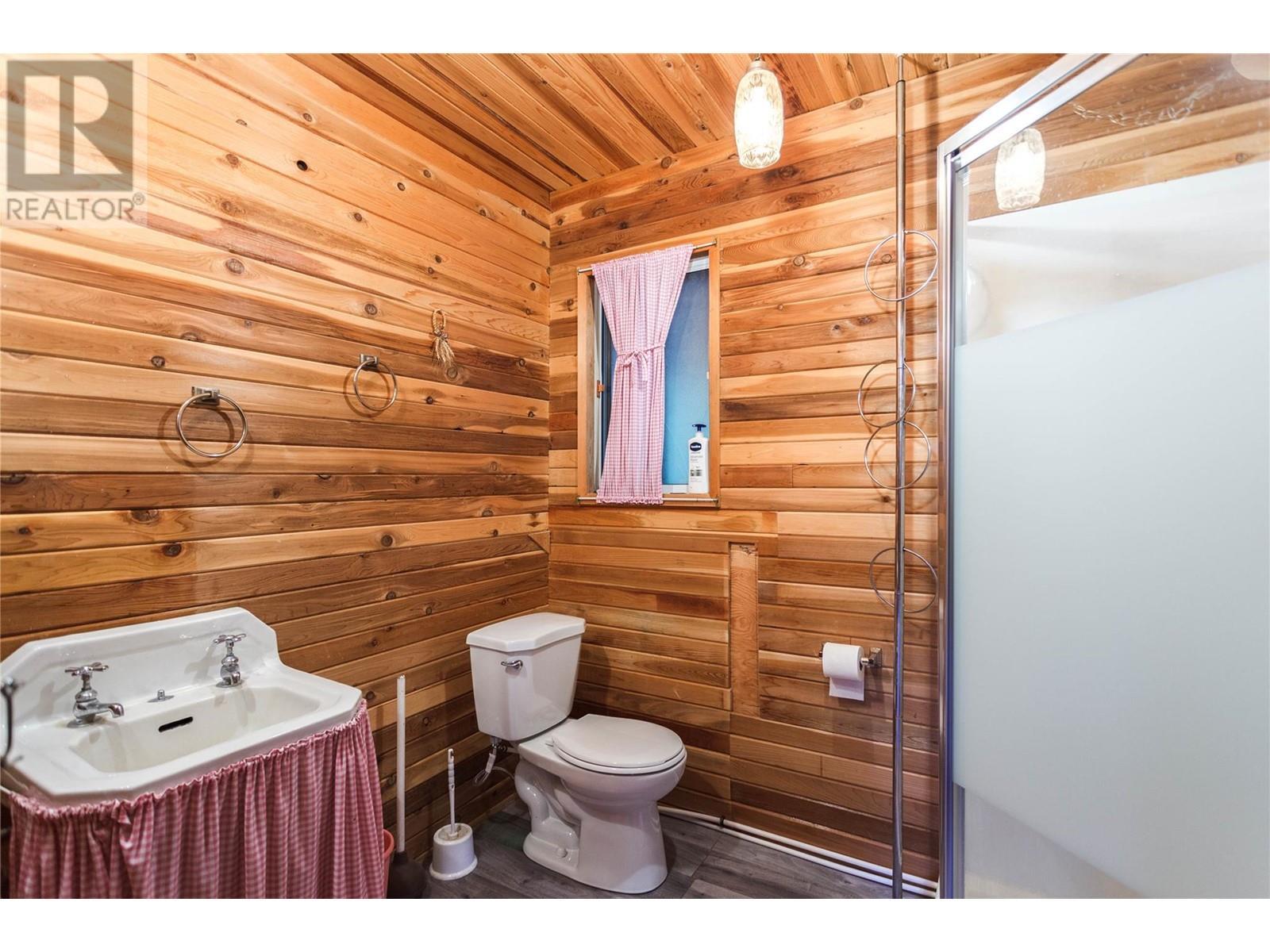 3217 Lumby Mabel Lake Road. Lumby, British Columbia