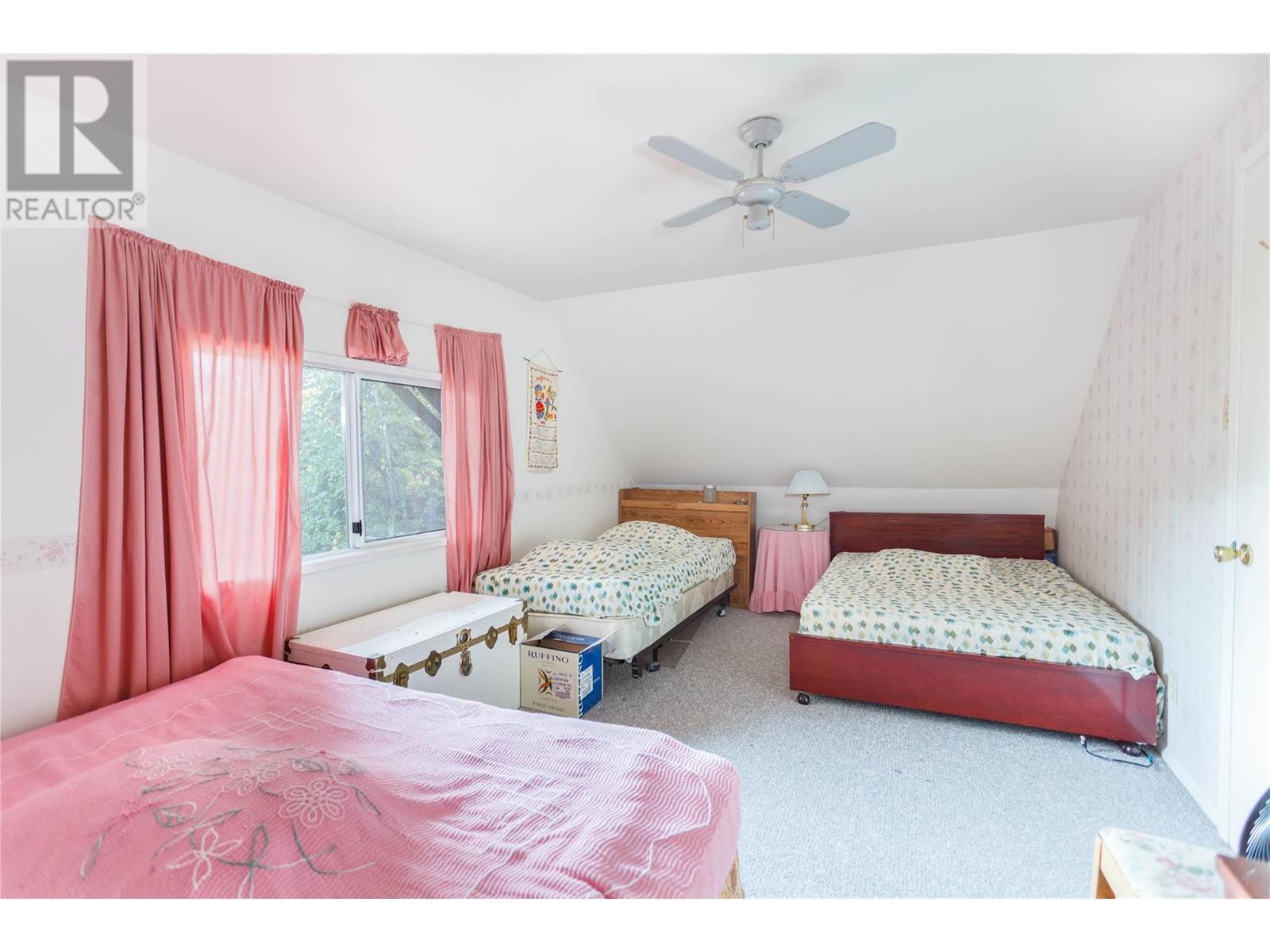 3217 Lumby Mabel Lake Road. Lumby, British Columbia