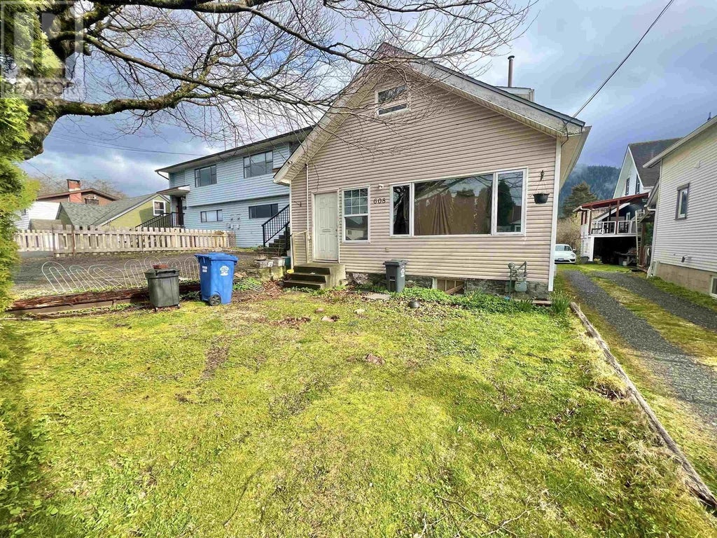 608 E 5th Avenue, Prince Rupert