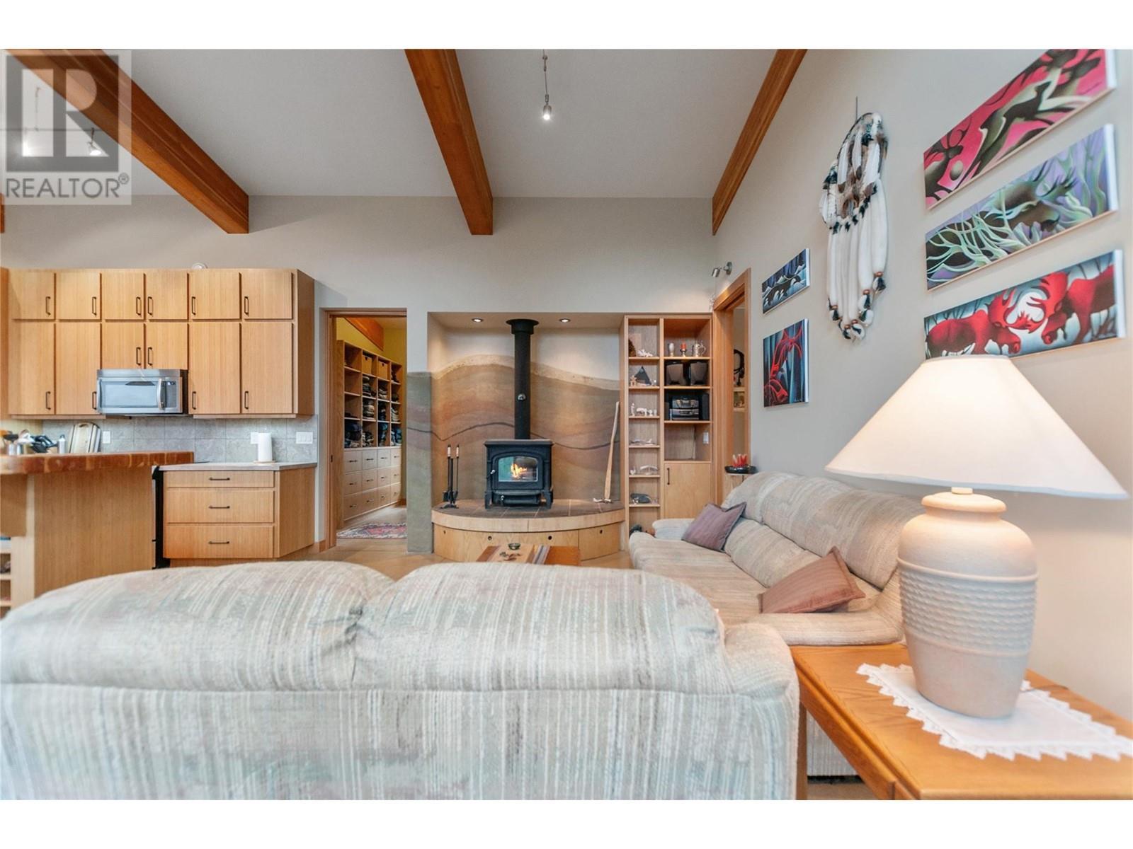 102 Vista Place. Penticton, British Columbia