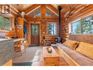 102 Vista Place. Penticton, British Columbia