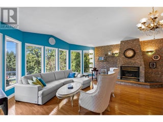 2504 Forest Drive. Blind Bay, British Columbia