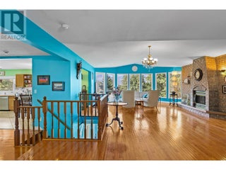 2504 Forest Drive. Blind Bay, British Columbia