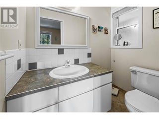 2504 Forest Drive. Blind Bay, British Columbia