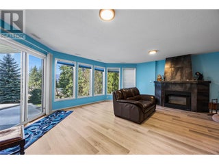 2504 Forest Drive. Blind Bay, British Columbia