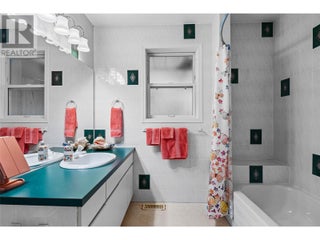 2504 Forest Drive. Blind Bay, British Columbia