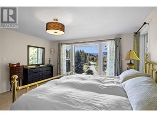 2504 Forest Drive. Blind Bay, British Columbia