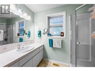 2504 Forest Drive. Blind Bay, British Columbia