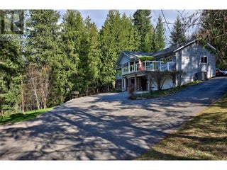 2504 Forest Drive. Blind Bay, British Columbia