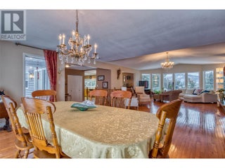 2504 Forest Drive. Blind Bay, British Columbia