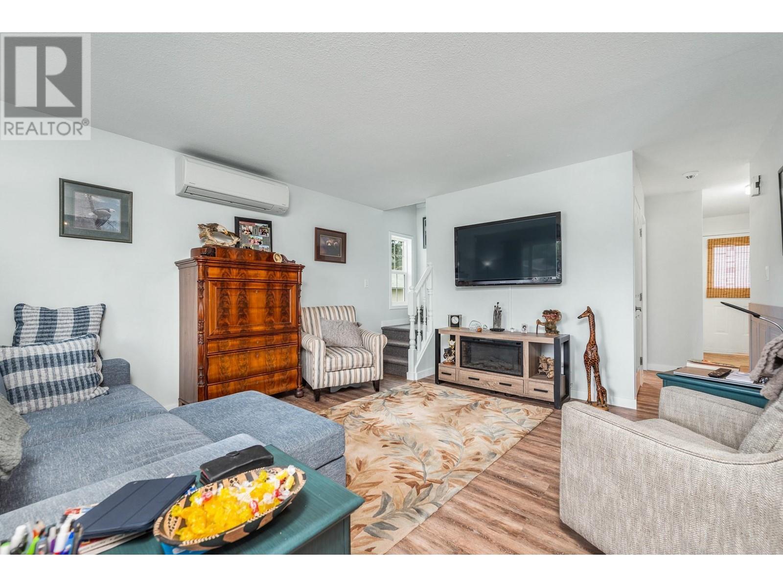 441 Hummingbird Avenue. Vernon, British Columbia