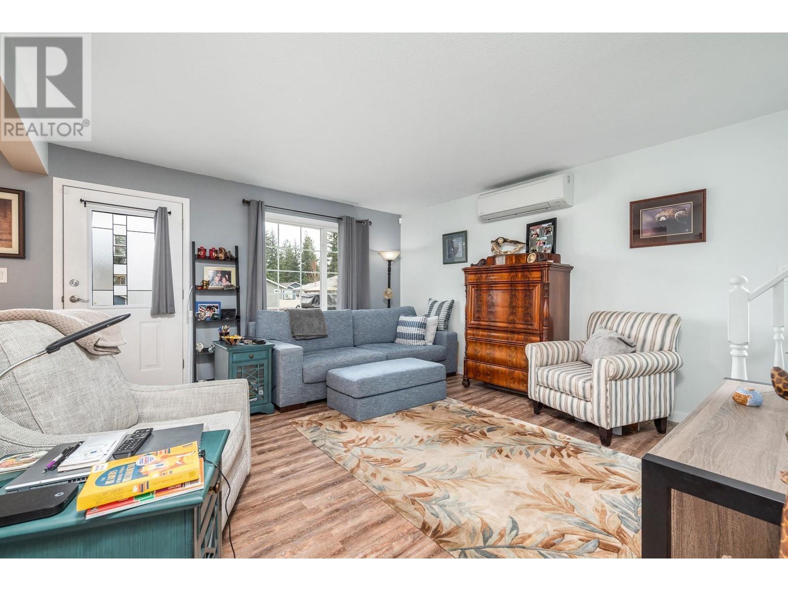 441 Hummingbird Avenue. Vernon, British Columbia