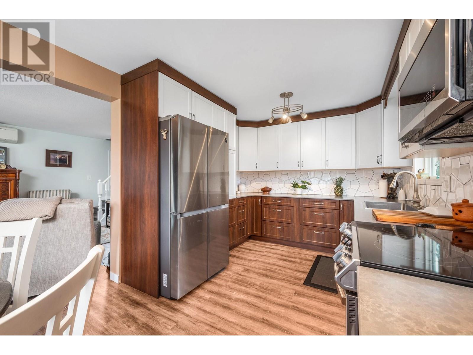 441 Hummingbird Avenue. Vernon, British Columbia