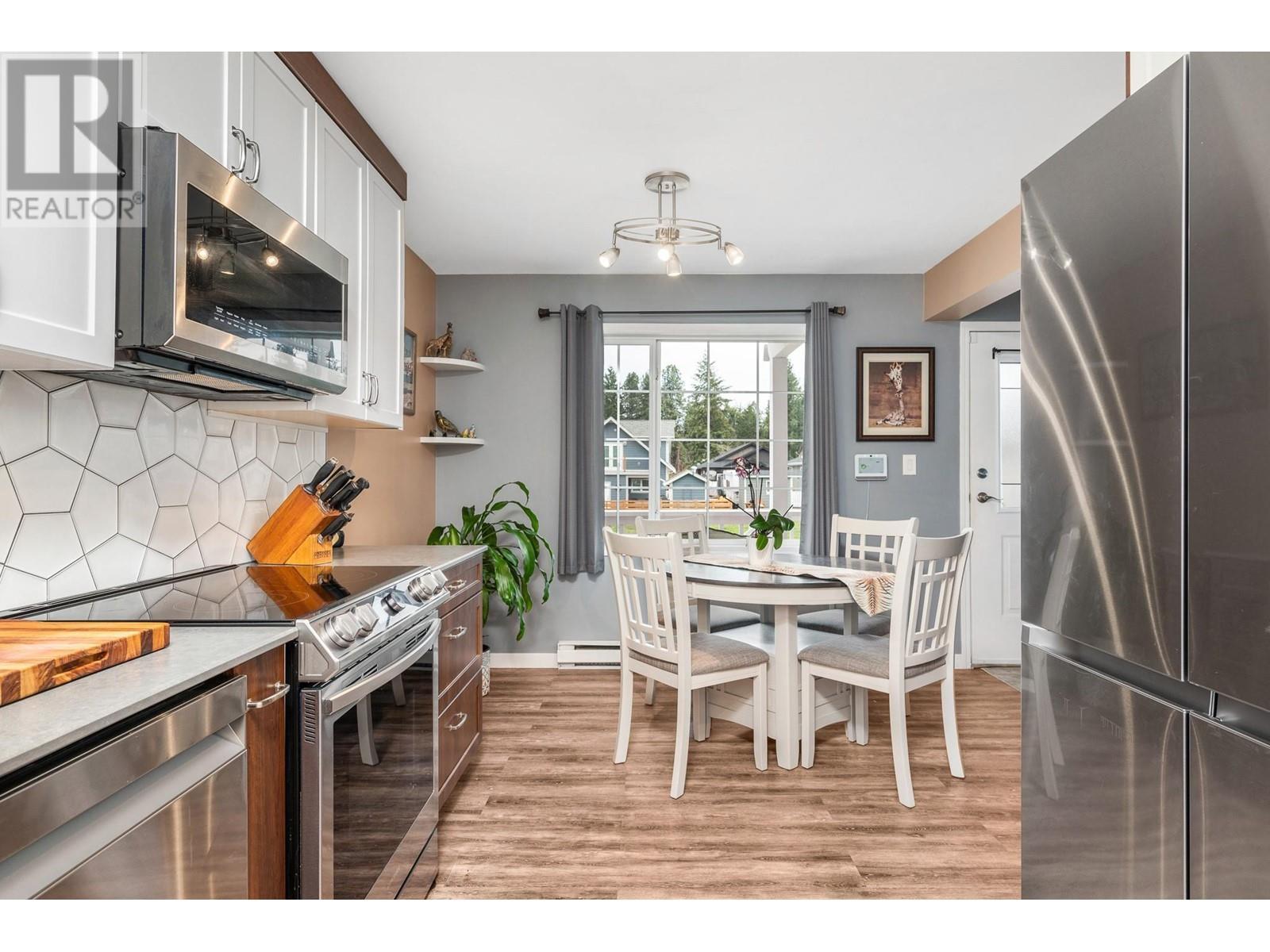 441 Hummingbird Avenue. Vernon, British Columbia