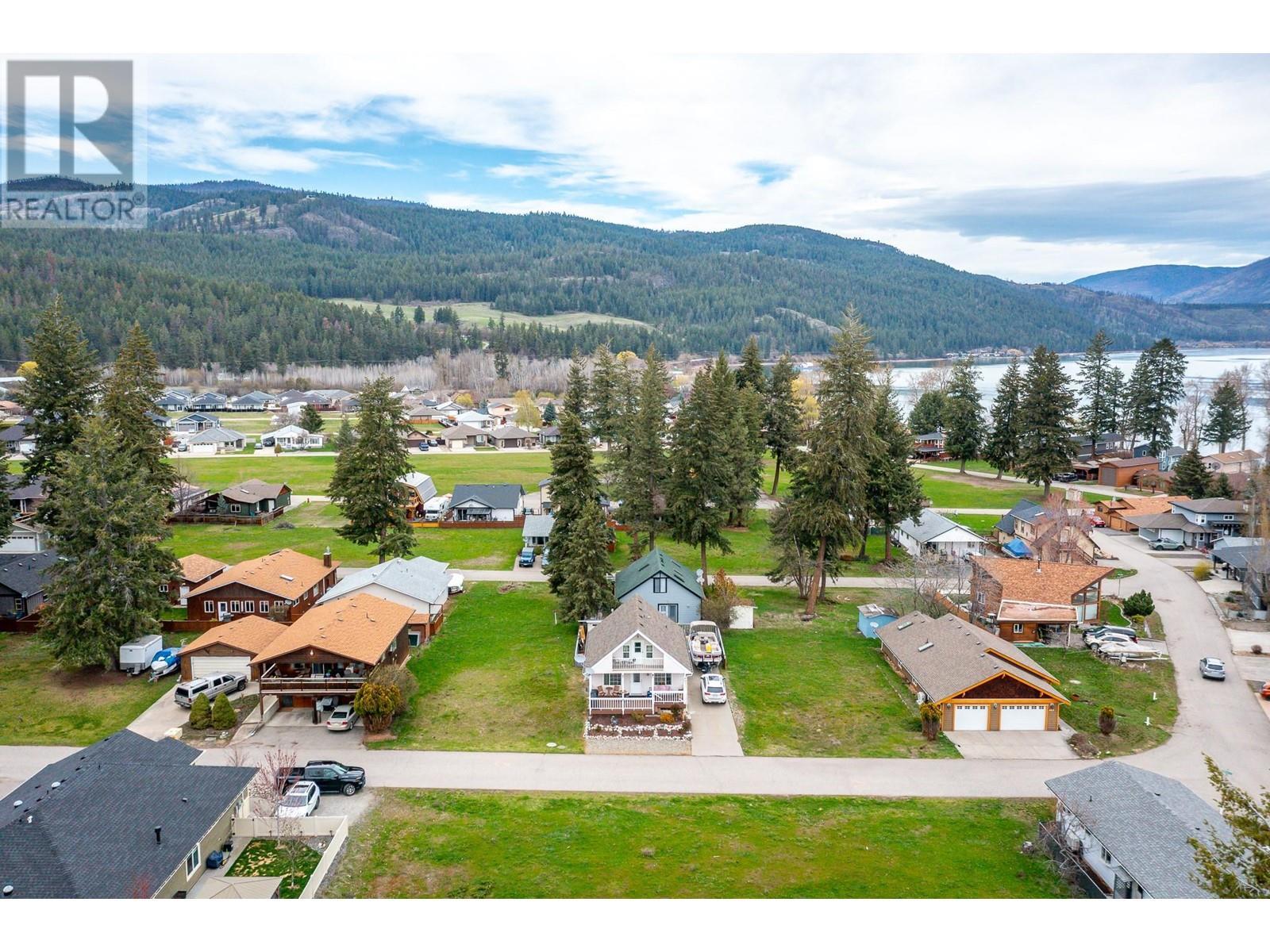 441 Hummingbird Avenue. Vernon, British Columbia