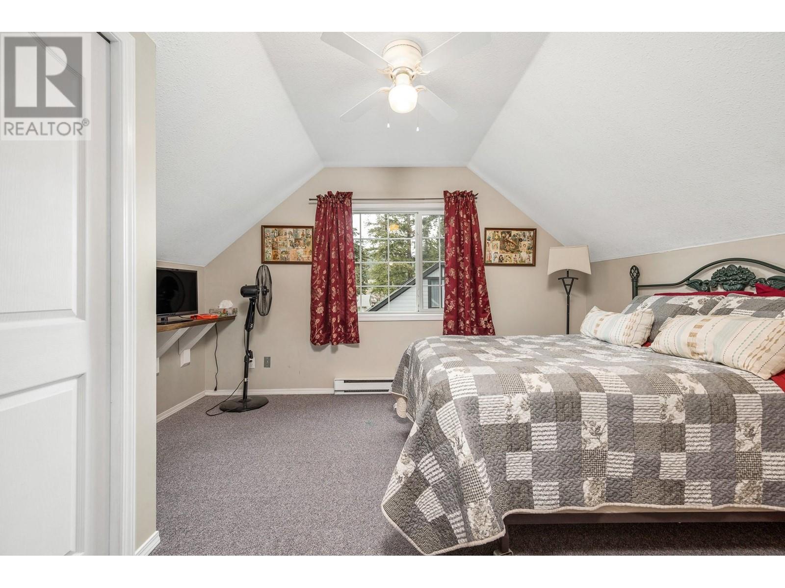 441 Hummingbird Avenue. Vernon, British Columbia