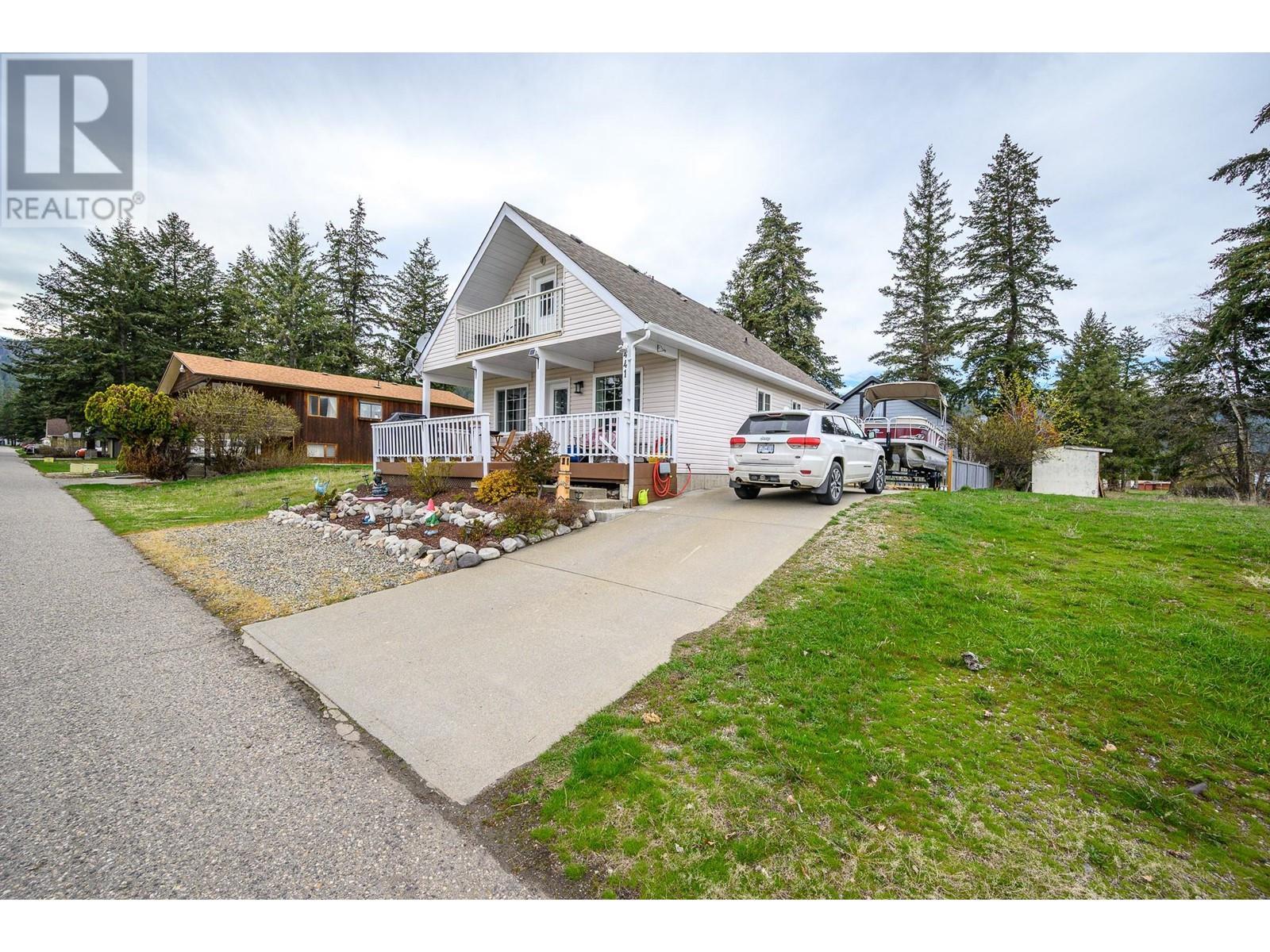 441 Hummingbird Avenue. Vernon, British Columbia