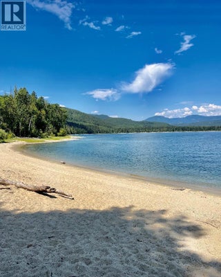 8800 Seymour Arm Main Road Unit# 21. Seymour Arm, British Columbia