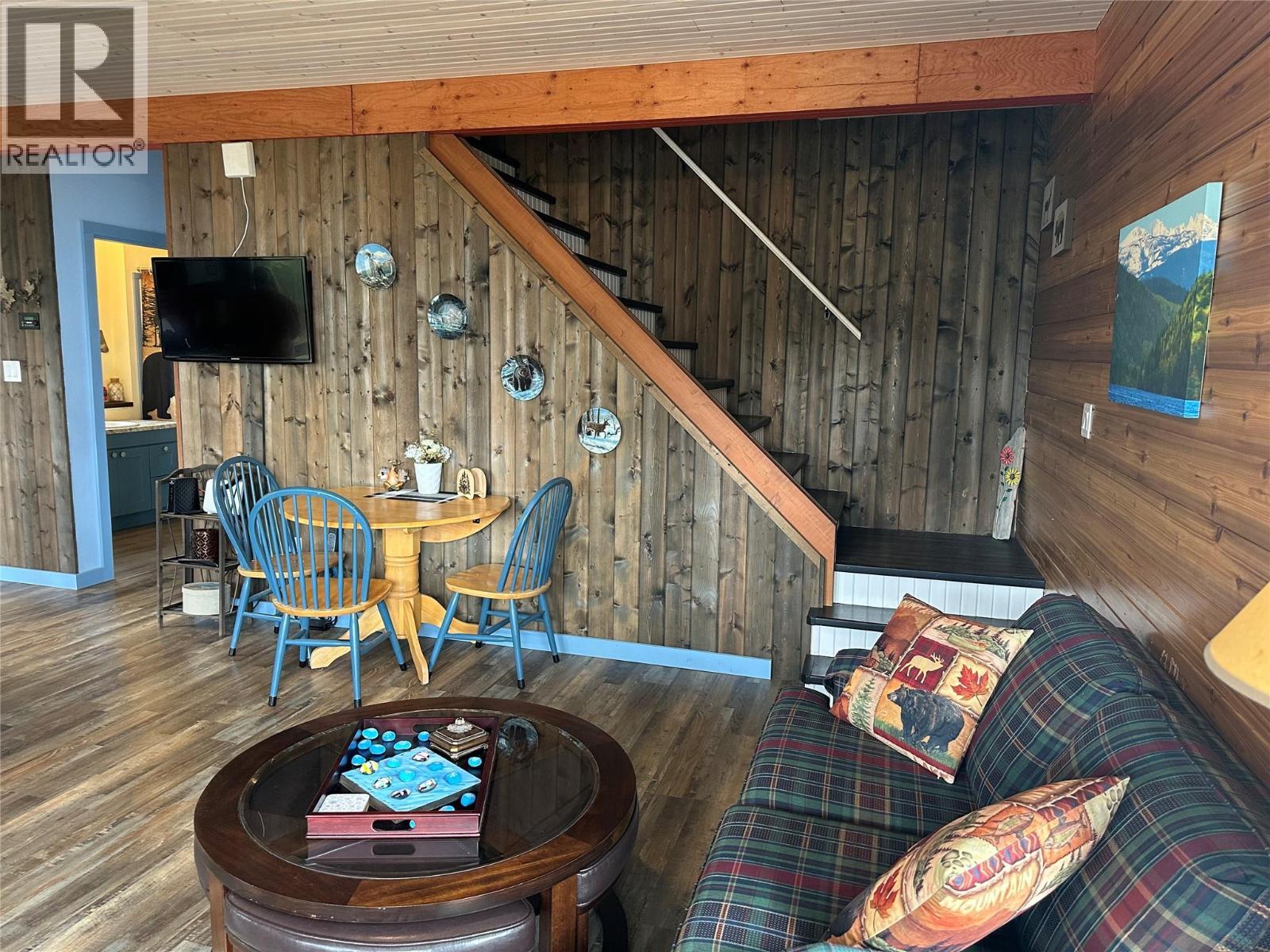 8800 Seymour Arm Main Road Unit# 21. Seymour Arm, British Columbia