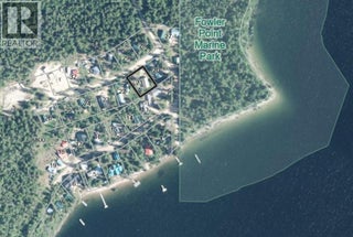 8800 Seymour Arm Main Road Unit# 21. Seymour Arm, British Columbia