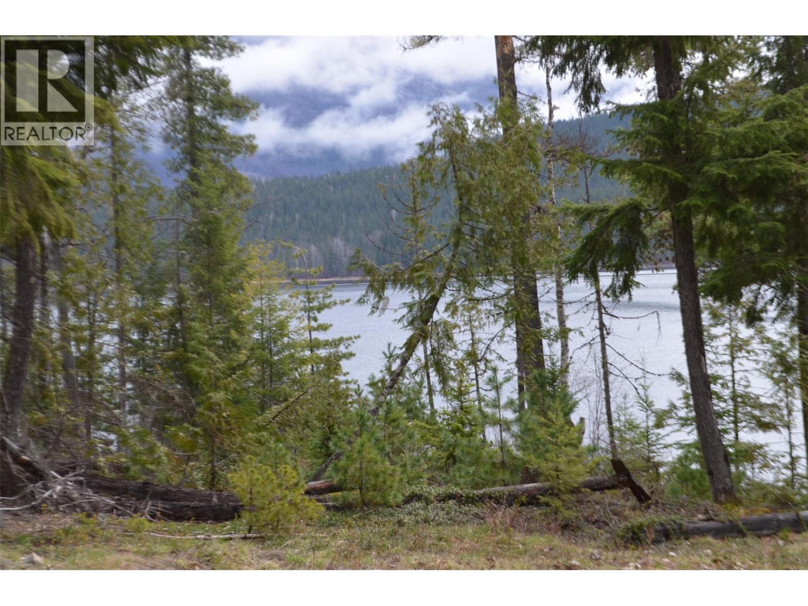 8800 Seymour Arm Main Road Unit# 21. Seymour Arm, British Columbia