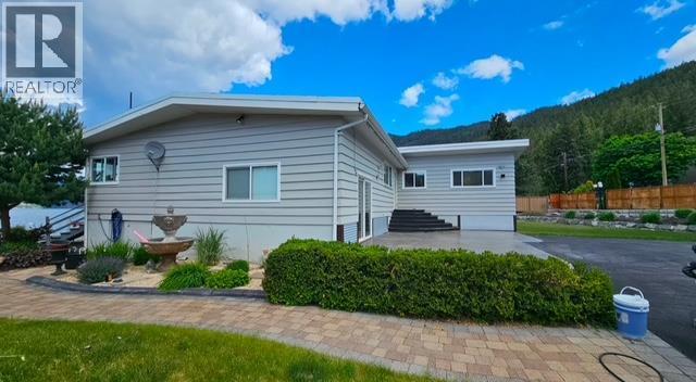 2009 Eagle Bay Road. Blind Bay, British Columbia