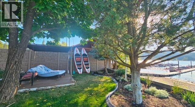 2009 Eagle Bay Road. Blind Bay, British Columbia